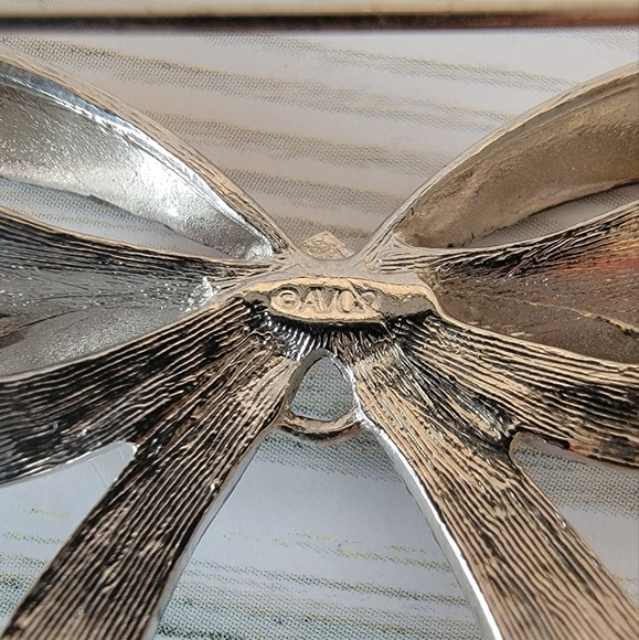 Vintage Avon Marcasite Silver-tone Bow Brooch - Picture 3 of 3